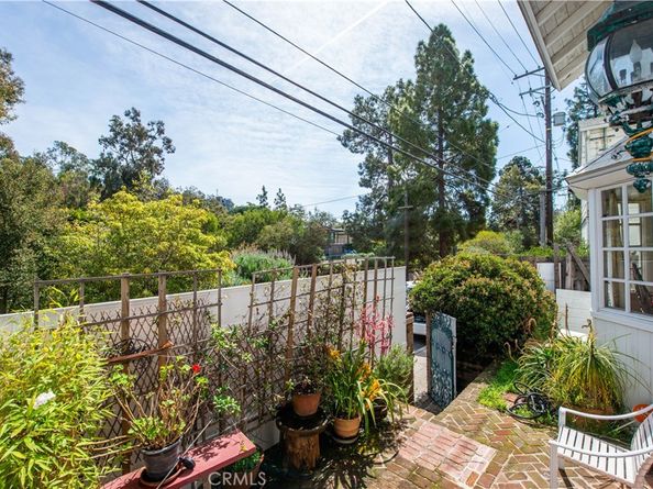 507 W Rustic Rd., Santa Monica CA 90402