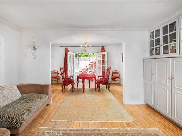 507 W Rustic Rd., Santa Monica CA 90402