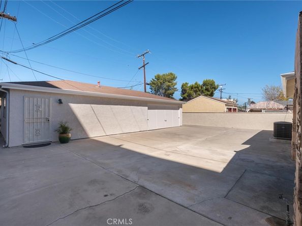 5533 W 118TH Place, Inglewood CA 90304