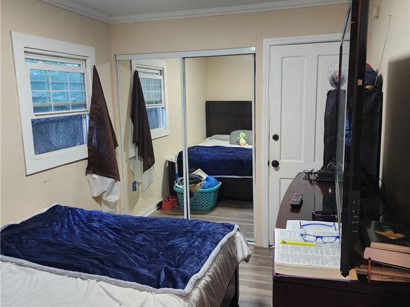 125 E 68th Way, Long Beach CA 90805