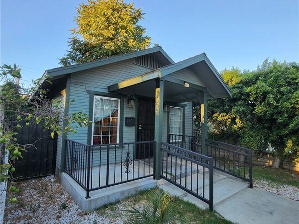 125 E 68th Way, Long Beach CA 90805