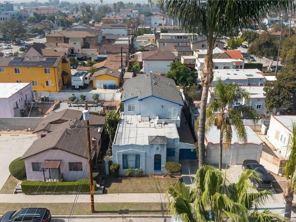 8463 S Halldale, Los Angeles CA 90047