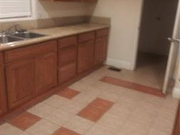 8463 S Halldale, Los Angeles CA 90047