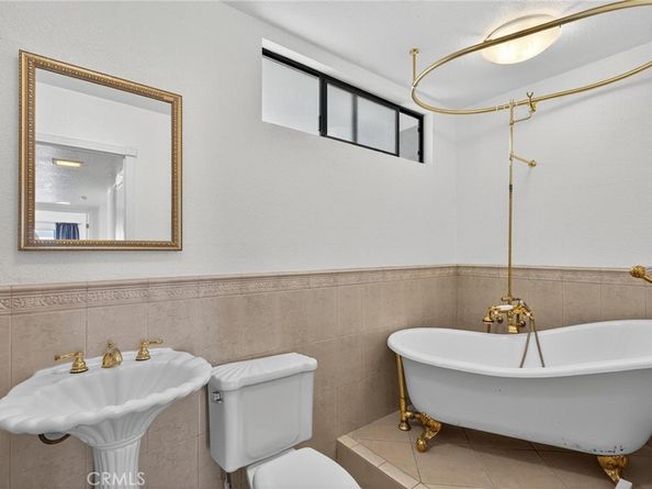 431 Camino De Las Colinas, Redondo Beach CA 90277