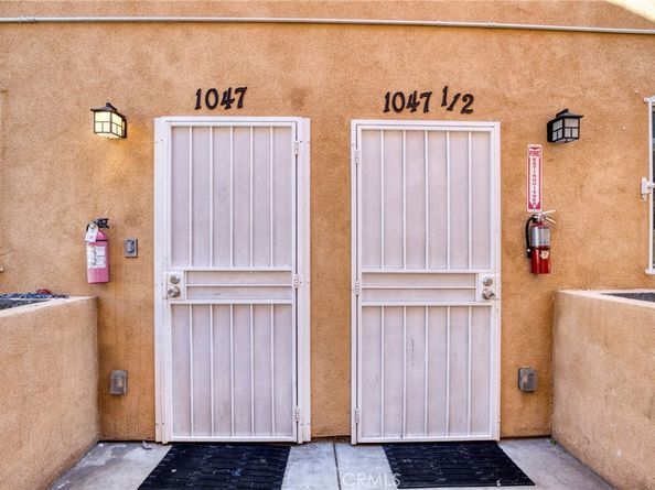 1045 E 20th Street, Los Angeles CA 90011