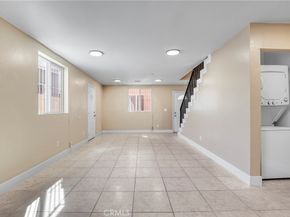 1045 E 20th Street, Los Angeles CA 90011