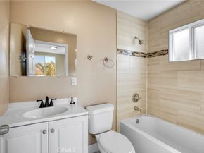 1045 E 20th Street, Los Angeles CA 90011