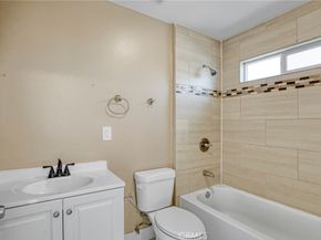 1045 E 20th Street, Los Angeles CA 90011