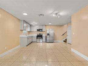 1045 E 20th Street, Los Angeles CA 90011