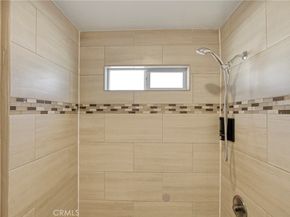 1045 E 20th Street, Los Angeles CA 90011