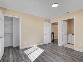 1045 E 20th Street, Los Angeles CA 90011