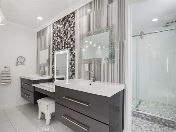 17033 Glenburn Avenue, Torrance CA 90504