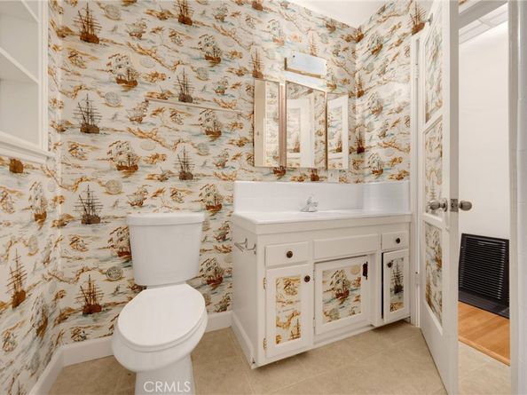 8828 Zeiler, Arleta CA 91331