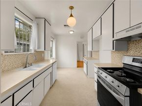 8828 Zeiler, Arleta CA 91331