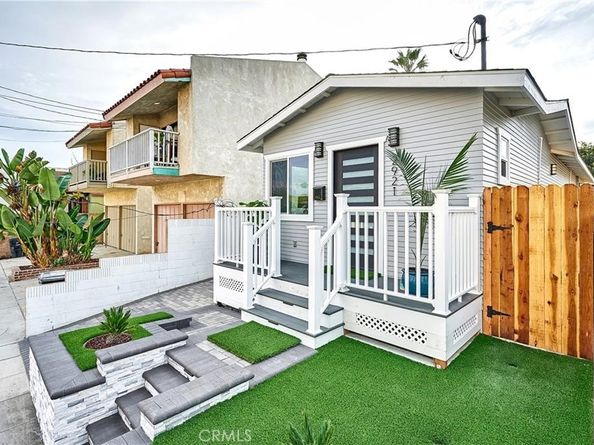 2921 S Pacific Avenue, San Pedro CA 90731
