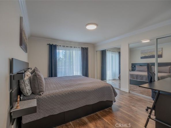 1935 Alpha Road 321, Glendale CA 91208