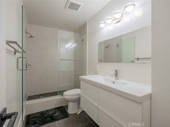 1935 Alpha Road 321, Glendale CA 91208