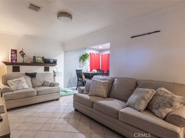 22113 Cantlay Street, Canoga Park CA 91303