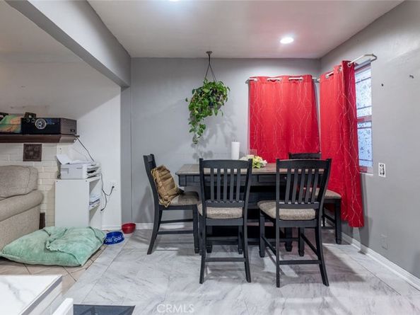 22113 Cantlay Street, Canoga Park CA 91303