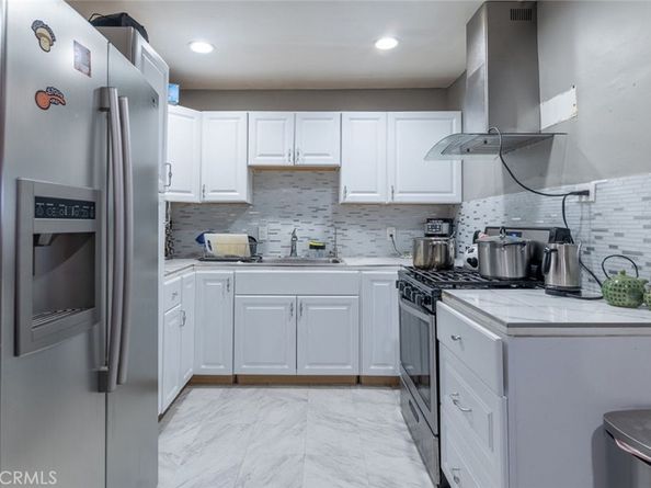 22113 Cantlay Street, Canoga Park CA 91303
