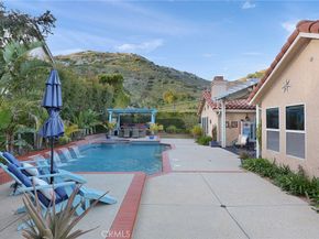 24632 Stagg Street, West Hills CA 91304