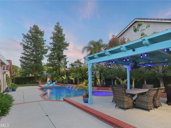 24632 Stagg Street, West Hills CA 91304