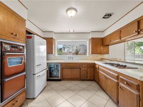 9830 Oakdale Ave, Chatsworth CA 91311