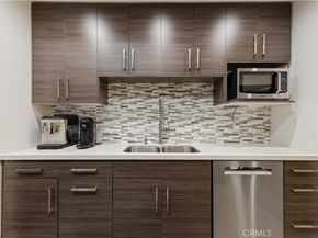 14940 Hartland, Van Nuys CA 91405