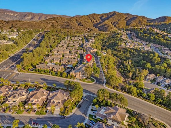 922 S Country Glen Way, Anaheim Hills CA 92808