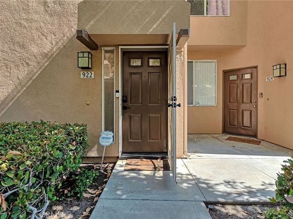 922 S Country Glen Way, Anaheim Hills CA 92808