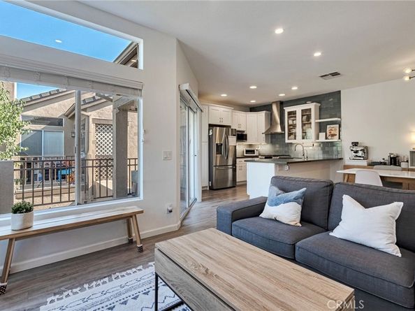 922 S Country Glen Way, Anaheim Hills CA 92808