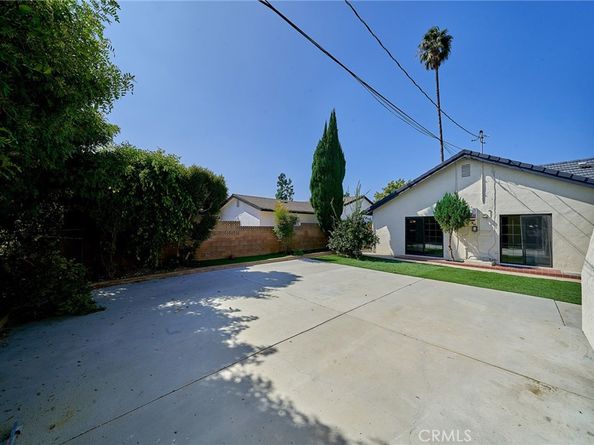 9604 Swinton, North Hills CA 91343