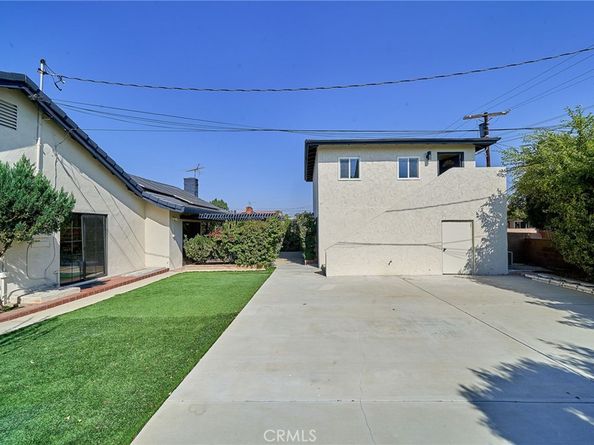 9604 Swinton, North Hills CA 91343