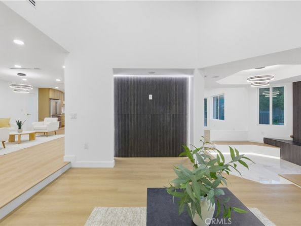 17813 Lemarsh street, Northridge CA 91325