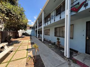 723 E 6th Street E, Long Beach CA 90802