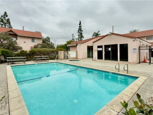 10943 Laurel Canyon A6, San Fernando CA 91340