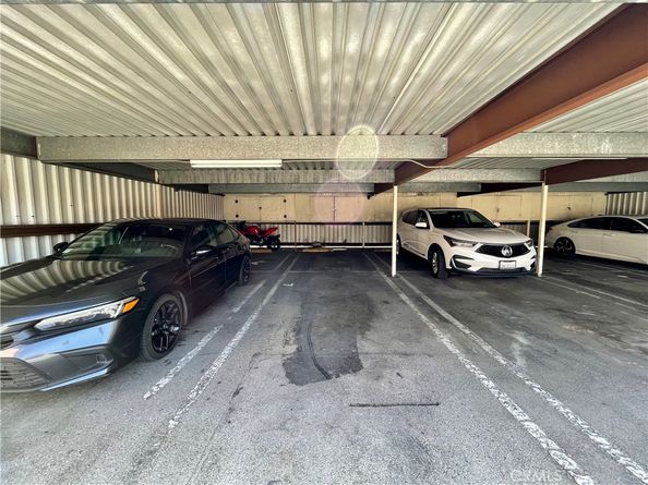 10943 Laurel Canyon A6, San Fernando CA 91340