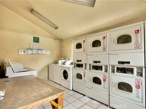 10943 Laurel Canyon A6, San Fernando CA 91340