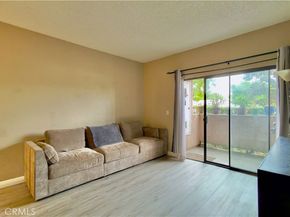 10943 Laurel Canyon A6, San Fernando CA 91340