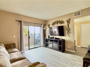 10943 Laurel Canyon A6, San Fernando CA 91340