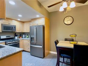 10943 Laurel Canyon A6, San Fernando CA 91340