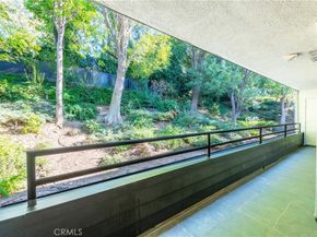 4774 Park Encino 206, Encino CA 91436