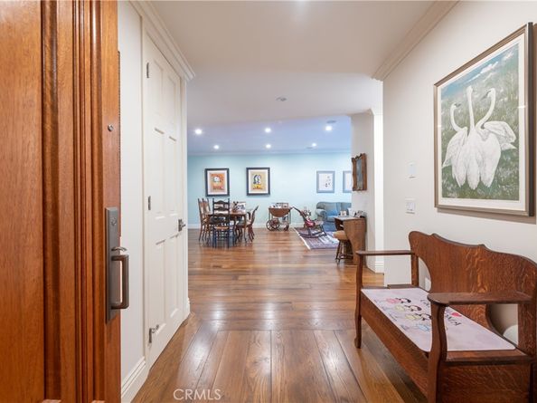 4774 Park Encino 206, Encino CA 91436