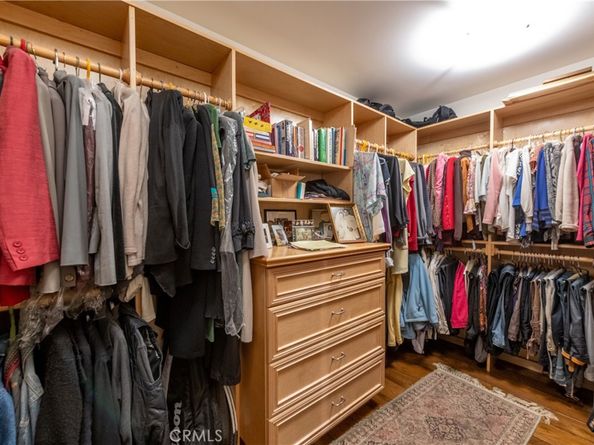 4774 Park Encino 206, Encino CA 91436