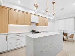 14100 Dickens St 2, Sherman Oaks CA 91423