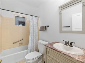 17419 Leadwell, Lake Balboa CA 91406