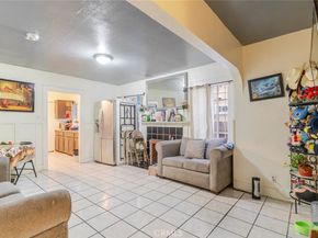 811 E 43rd Place, Los Angeles CA 90011