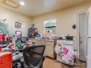 811 E 43rd Place, Los Angeles CA 90011