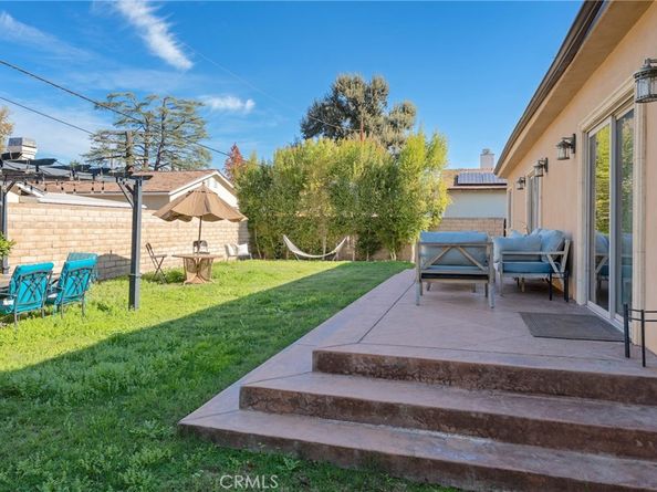 22711 Collins Street, Woodland Hills CA 91367