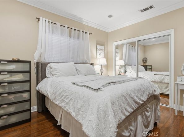 22711 Collins Street, Woodland Hills CA 91367